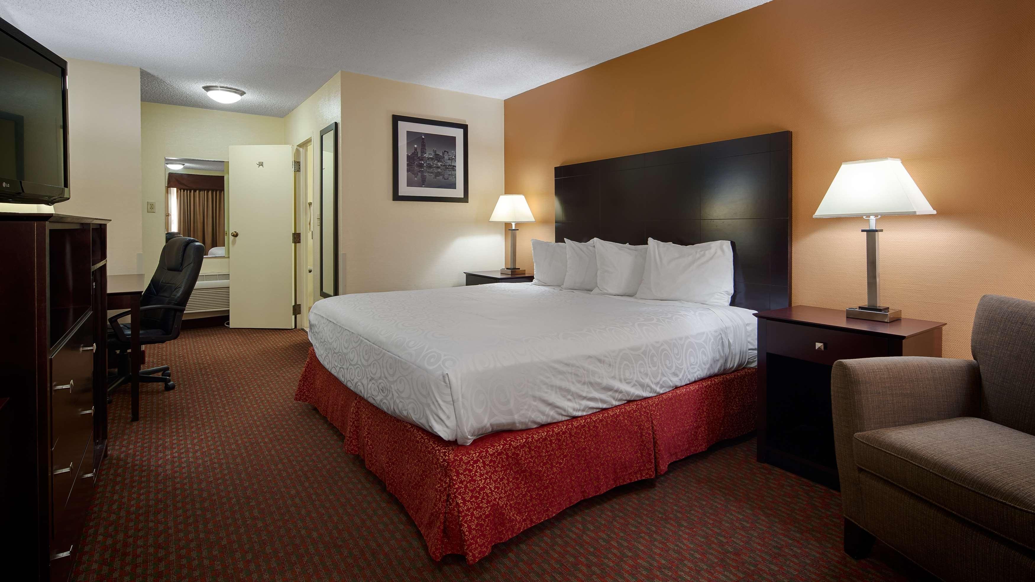 סנט צ'ארלס Best Western Inn Of St. Charles מראה חיצוני תמונה