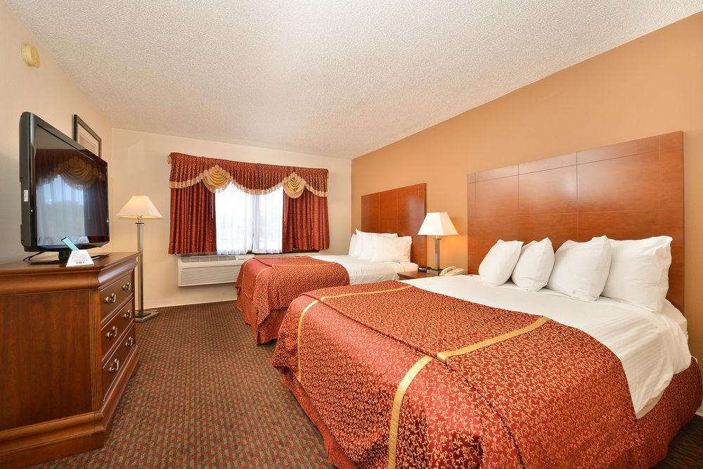 סנט צ'ארלס Best Western Inn Of St. Charles מראה חיצוני תמונה